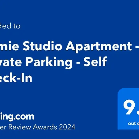 Homie - Private Parking - Self Check-in Апартаменты