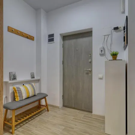 Апартаменты Homie - Private Parking - Self Check-in Бухарест