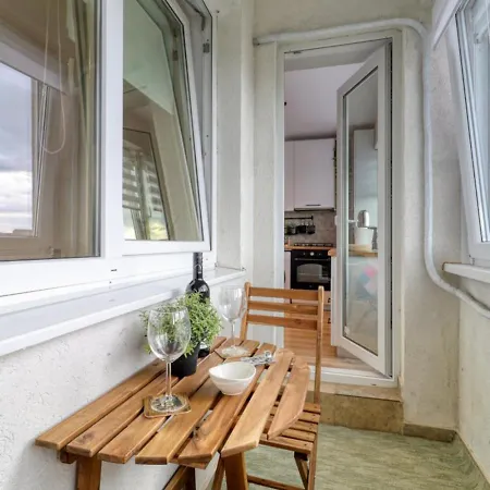 Homie - Private Parking - Self Check-in